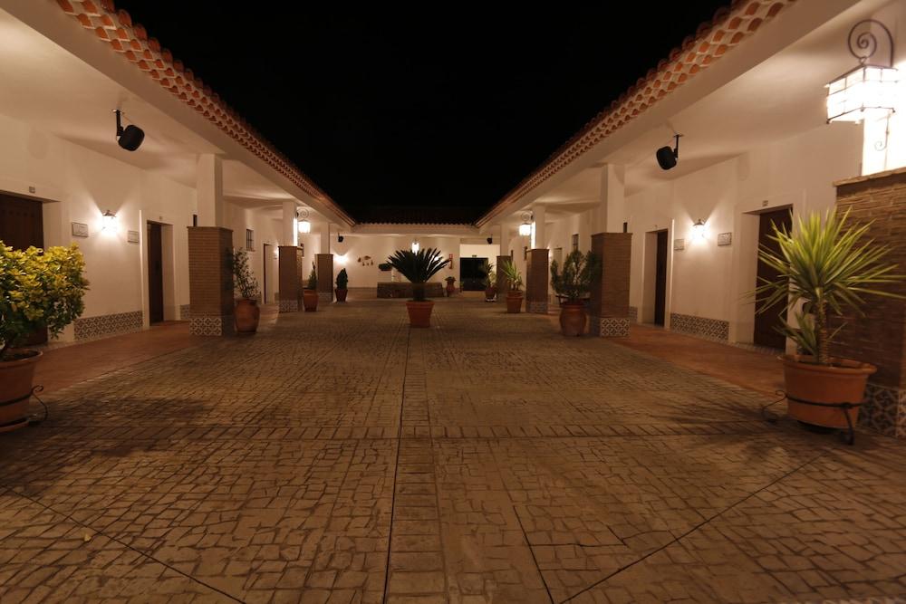 Hotel Rural Arroyo La Plata By Bossh Hotels Jerez De Los Caballeros Eksteriør bilde